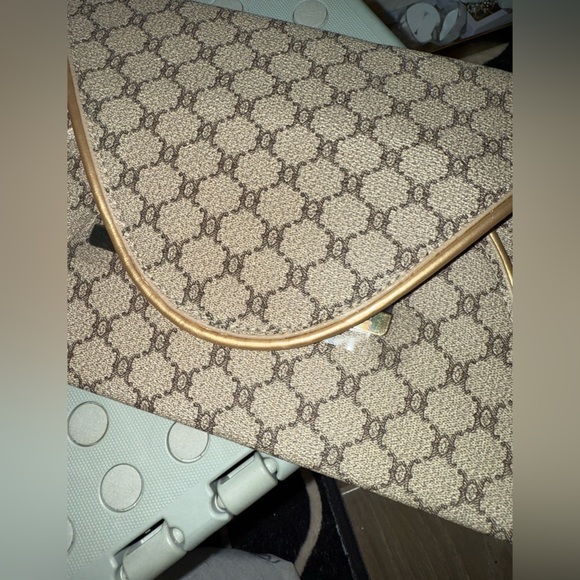 Classy elegant beige and gold envelope clutch - Picture 6 of 9